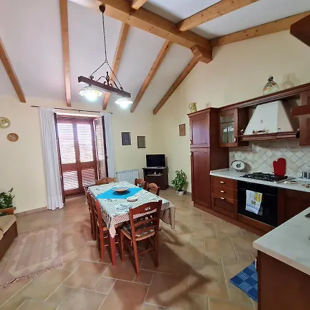 Casa Castagno Dei 100 Cavalli * SantʼAlfio